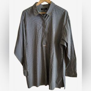 XXL Lafayette 148 Women’s blouse gray with metallic beading.